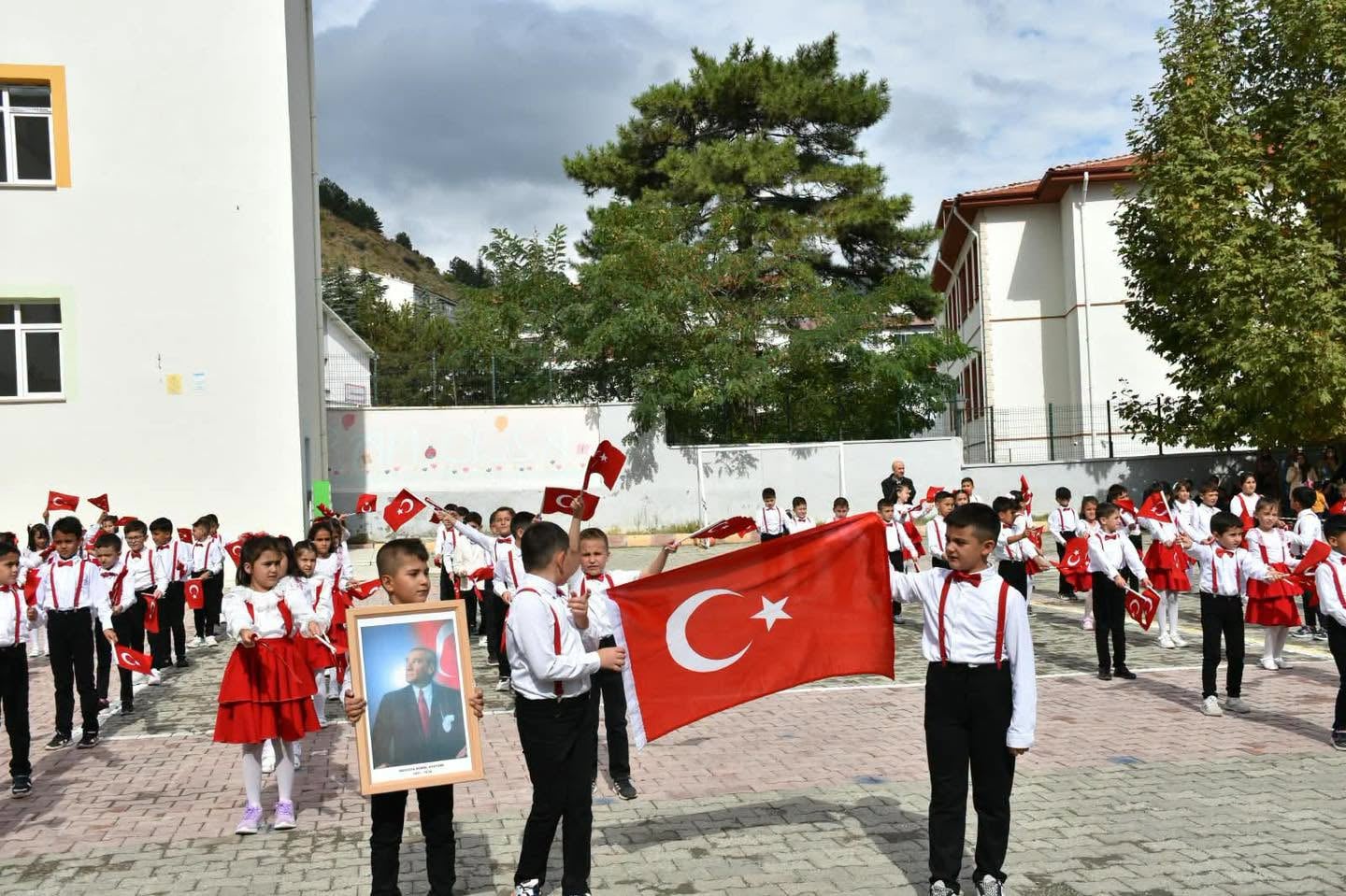 İlköğretim Haftası Misak-ı Millî İlkokulu'nda kutlandı — fotoğraf 6