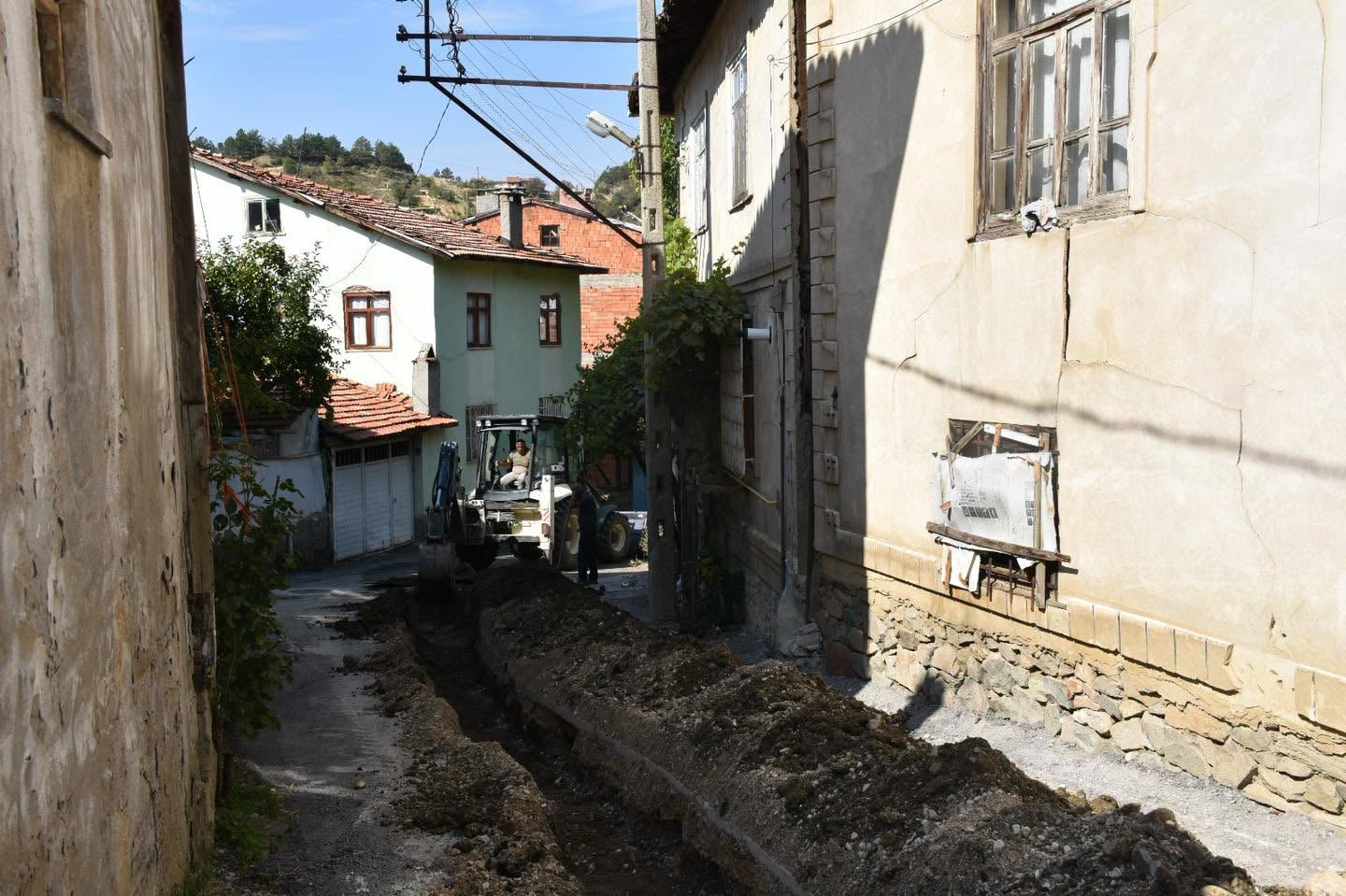 Ulaştepe'de iki sokağın içme suyu hattı yenilendi — fotoğraf 4